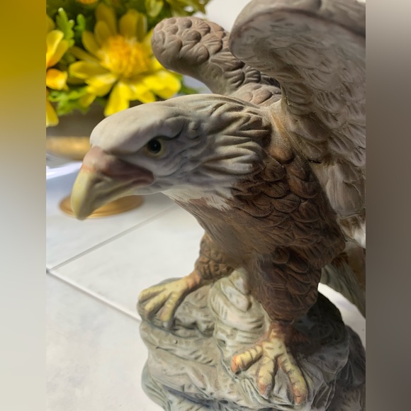 Vintage Bald Eagle Figurine - Picture 3 of 7